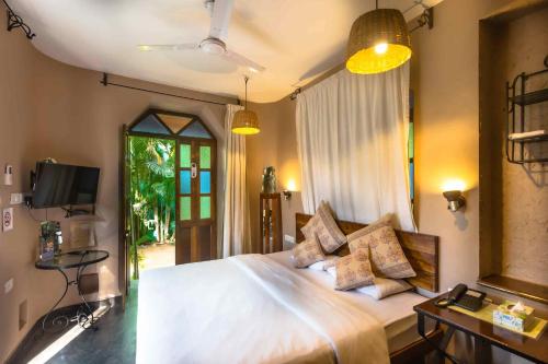 Fiesta Beach Resort in Goa