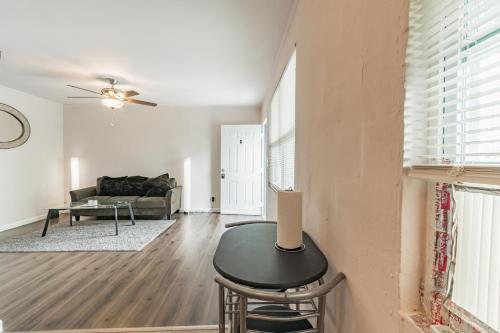 Modern Apartment Near Beautiful Historic Macon apts - image 10