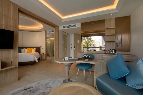 Junior Suite room in The Nature Phuket