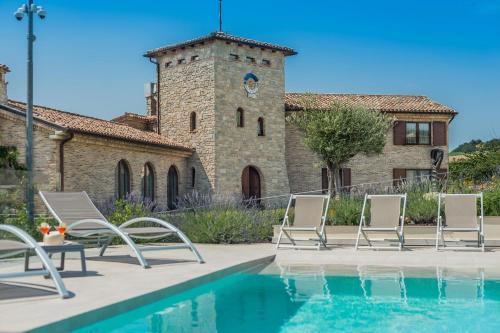 Swimming pool, Villa Flavia 20 in Filottrano