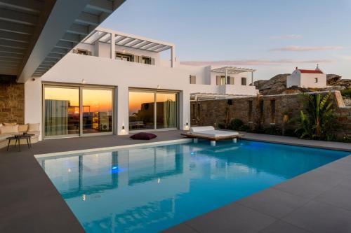Splendid Mykonos Luxury Villas – Mykonos Town
