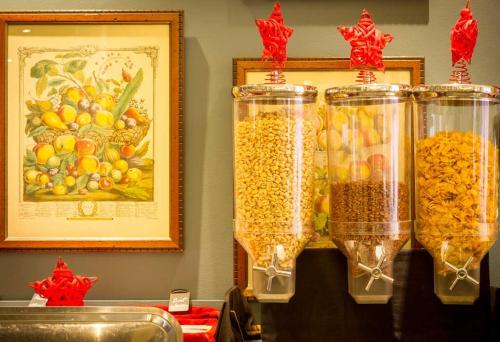 Hotel Moderno Puerta del Sol - image 4