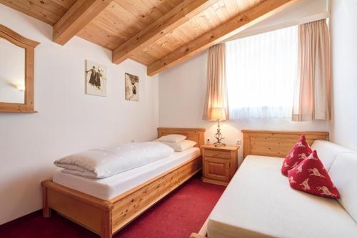 Zimmer mit 2 einzelbetten, 3 betten