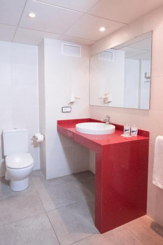 Apartaments Cye Salou - image 4