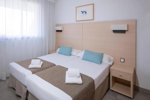Apartaments Cye Salou - image 11