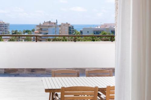 Apartaments Cye Salou - image 5