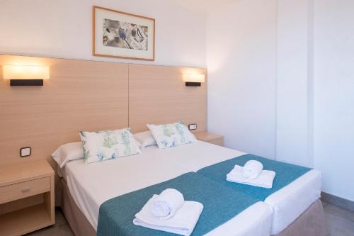 Apartaments Cye Salou - image 10