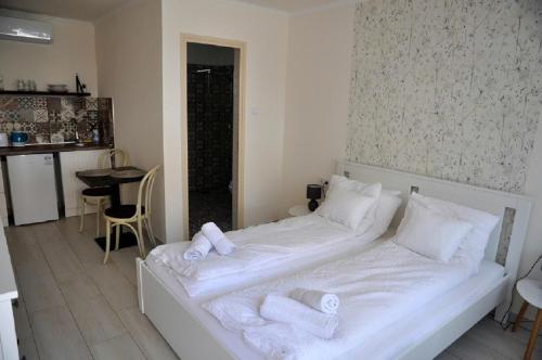 River Apartment 1