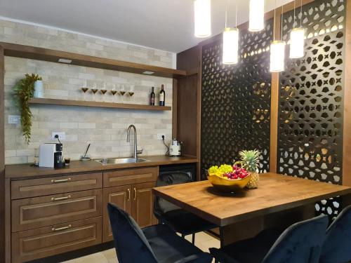 Κουζίνα, סוויטת נור Noor Suite in Μαγντέλ Σαρμ