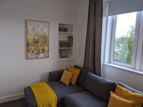 Glenclova - No 5 Bellyeoman, bright two bedroom apartment - Carnock