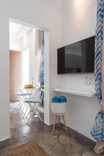 Oikos Lindos Suites Artemis