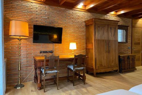 CASA CAMINEROS