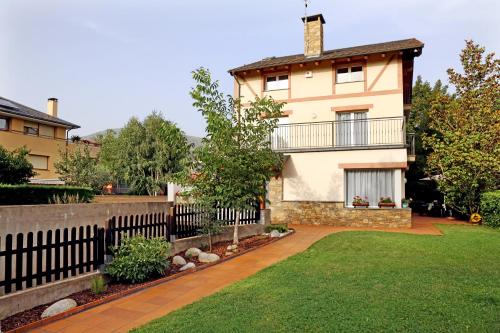  Casa Escardill, Pension in La Seu dUrgell