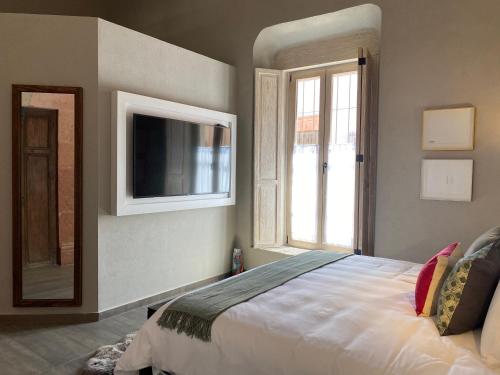 314680255 Hotel Casa Once