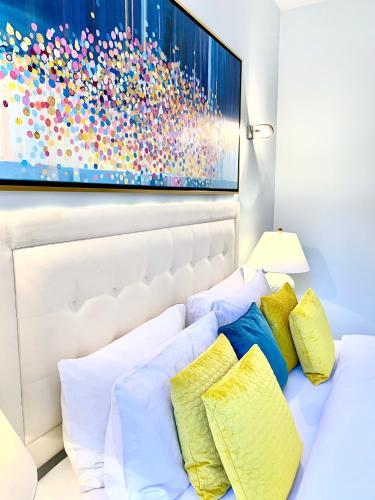 MONDRIAN Luxury Suites & Apartments Old Town Market Square I - image 12