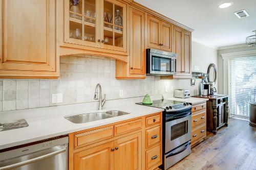 Mizzenmast Court 5 Mizzenmast Court 5