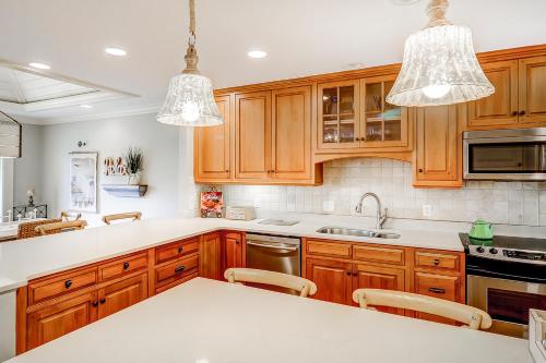 Mizzenmast Court 5 Mizzenmast Court 5