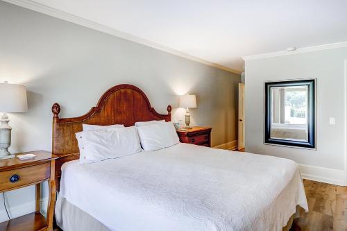 Mizzenmast Court 5 Mizzenmast Court 5