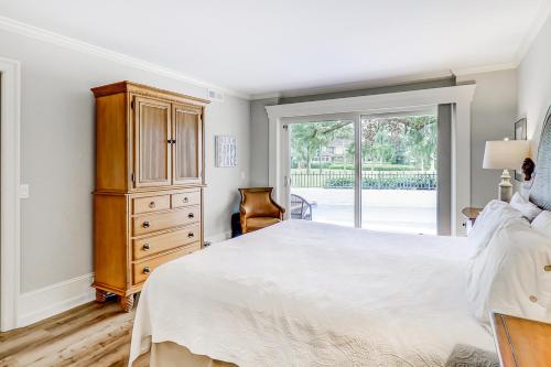 Mizzenmast Court 5 Mizzenmast Court 5