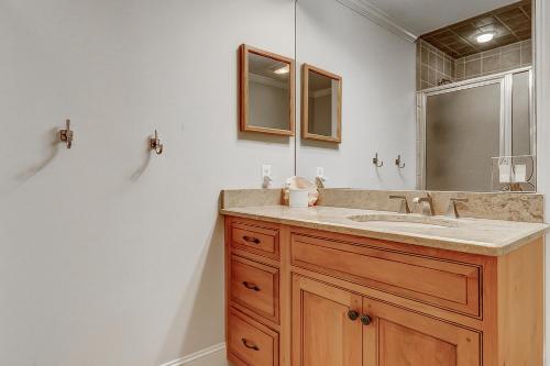 Mizzenmast Court 5 Mizzenmast Court 5