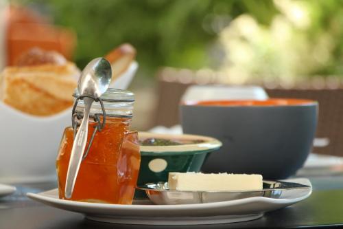 Food and beverages, La Bonne Auberge in Segny