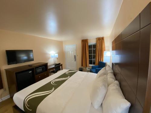 Quality Inn - Hotel - Pulaski