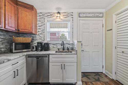 7904 Surf Drive #7 - image 10