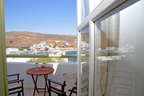 Nefeli Suites Kythnos 3