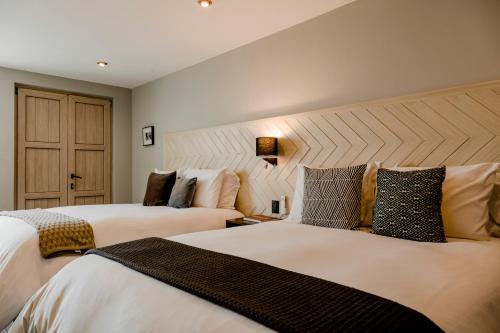 314725437 Hotel Casa Once