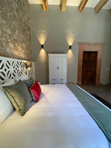 314727377 Hotel Casa Once