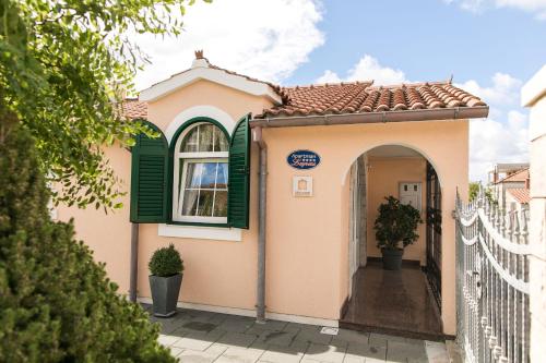 Apartments Gorana - image 12