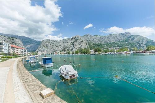 Apartments Cetina - image 12