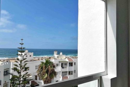 Appartement vue mer panoramique in Dar Bouazza
