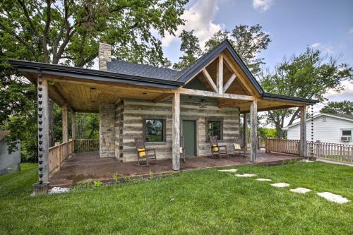 Bross Brothers Cabin with Wraparound Porch!