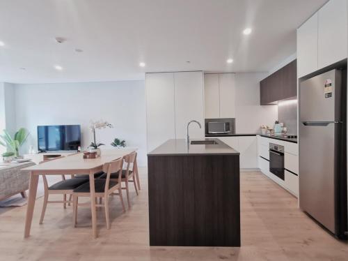 Brand New Lux 2 Bedroom Apartment, Auckland (photo 2)