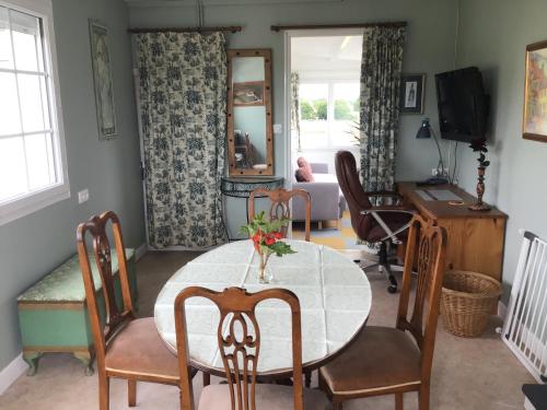 Le Cottage in Paizay-le-Chapt