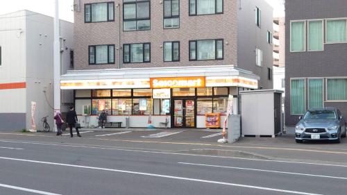 AMS Hiragishi 11 Rm 502 平岸駅から3分 解放感あって明るいお部屋 家族やお友達と 札幌ドームや中心部まで1駅