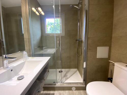 Hotel Victor Hugo - image 13