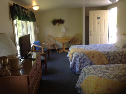 Schooner Bay Motor Inn