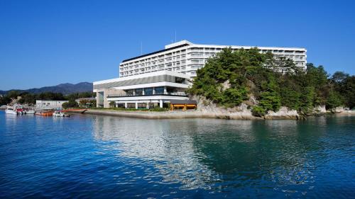 Miyajima Hotels