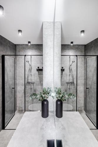 One-Bedroom Apartment image 1