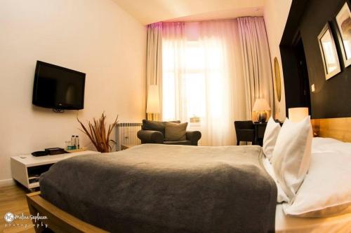 Ivana Hotel 3