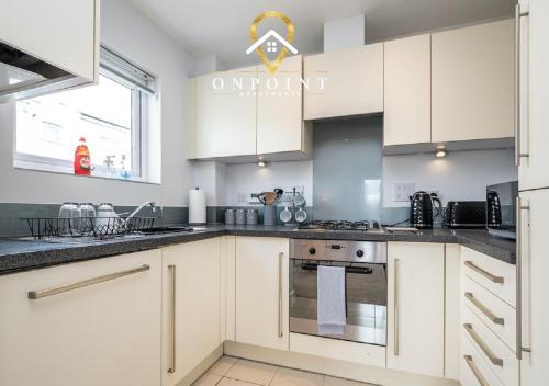 OnPoint-Bright & Spacious 2 Bed Apt With Parking