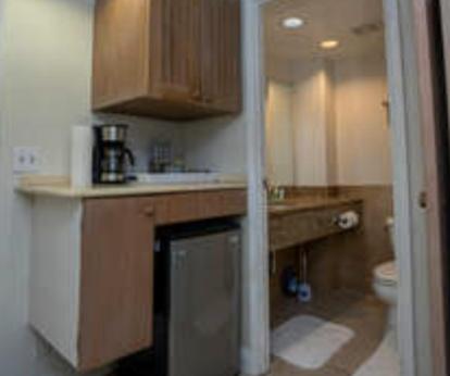 Aqua Palms 1110 condo