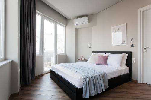 WYZ Athens Apartments by UPSTREET, Atény