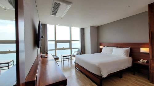 MS Hotel Haeundae near SEA LIFE Busan Aquarium