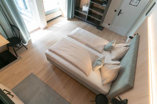 Apartment image 5