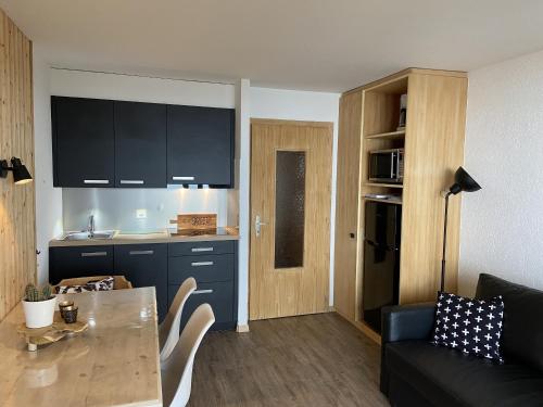 Gentianes COSY & MOUNTAIN apartments Conthey 