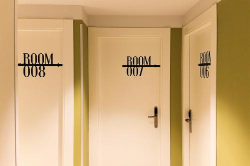 Room018BCN – Barcelona, 08