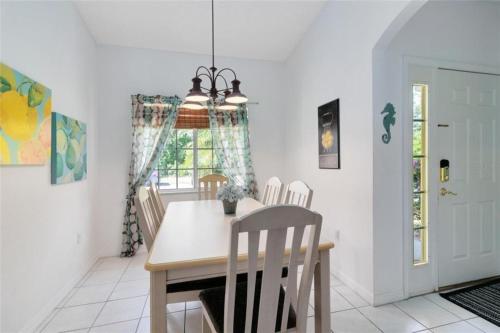 Villa Cove - 168 Shady Oak by Fairytale VR